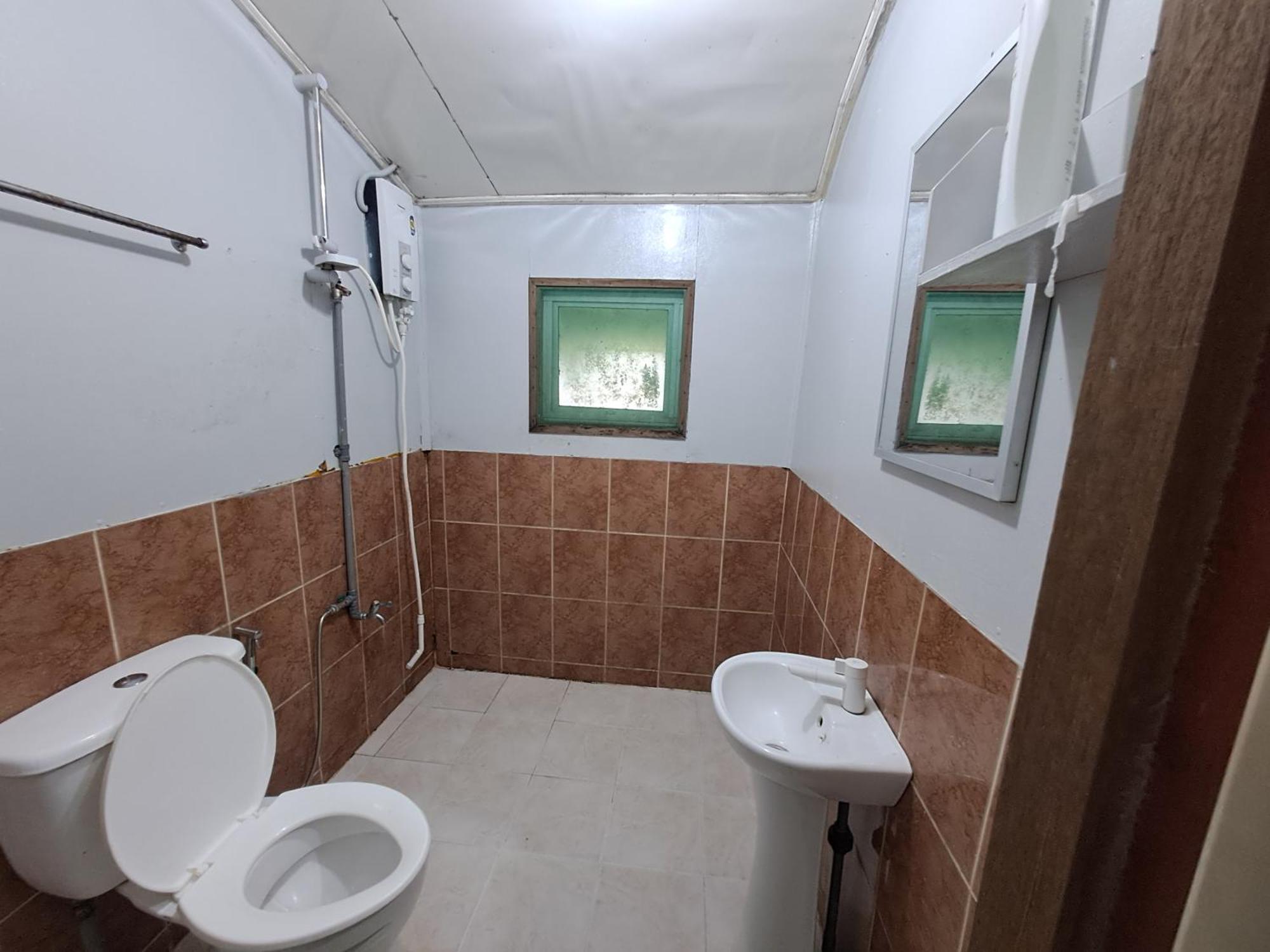 Sukau Backpackers Bed & Breakfast Exterior foto